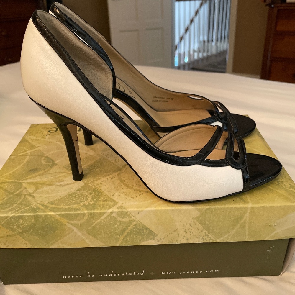 J.Renee Black & White Almeda Heel, Size 9.5 Wide